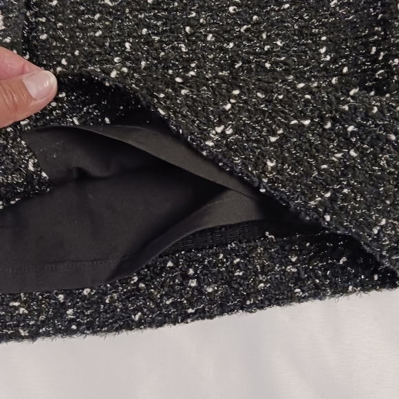 Express Women's High Waisted Jewel Embellished Tweed Mini Skirt Size 6 - Picture 5 of 7